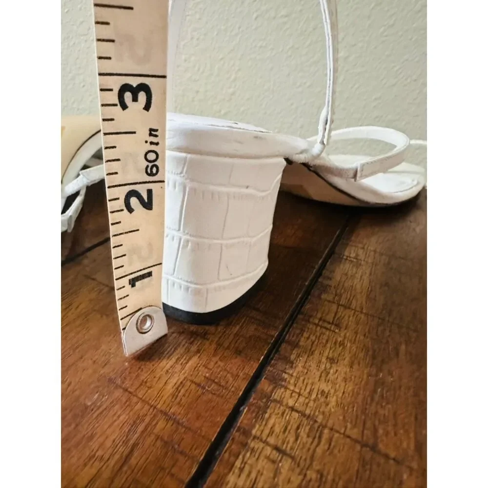 Calvin Klein Strappy Dress Sandals 9 Wedding Bridal Cocktail Formal White Belma